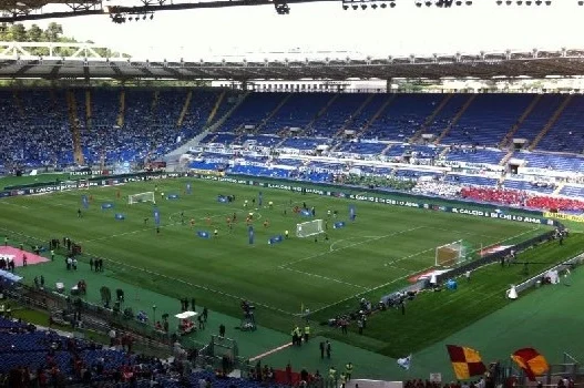 Caos Lazio, il responsabile della comunicazione manda una lettera ai tifosi