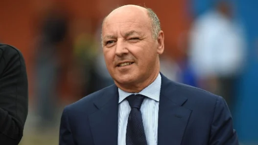 Inter, sondaggio per il difensore del Manchester City Aké