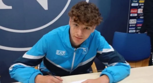 SSC Napoli, primo contratto da professionista per il giovane Gabriele Marotta