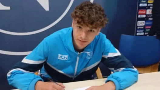 SSC Napoli, primo contratto da professionista per il giovane Gabriele Marotta