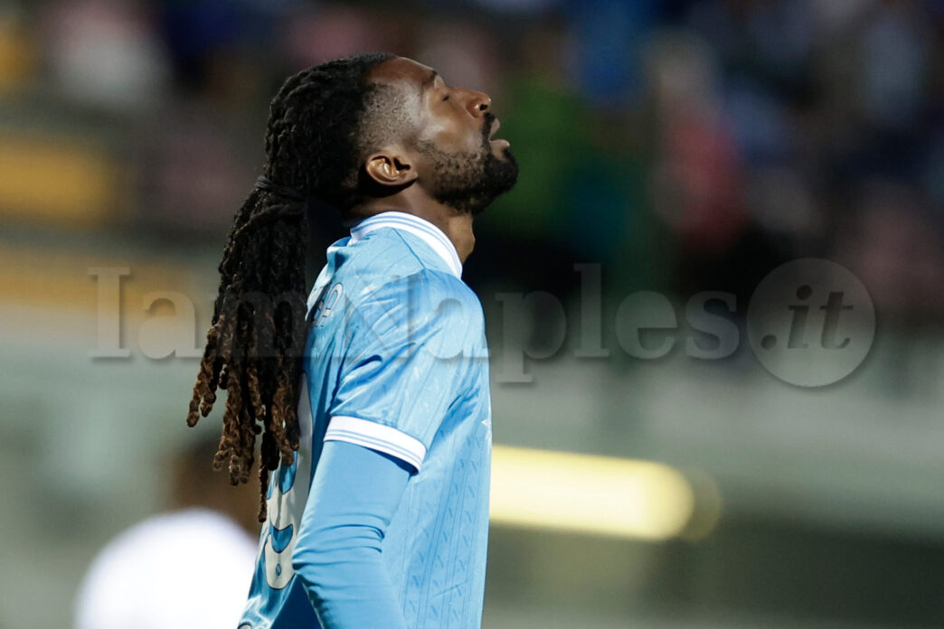 Anguissa, futuro lontano da Napoli: agenti chiedono incontro