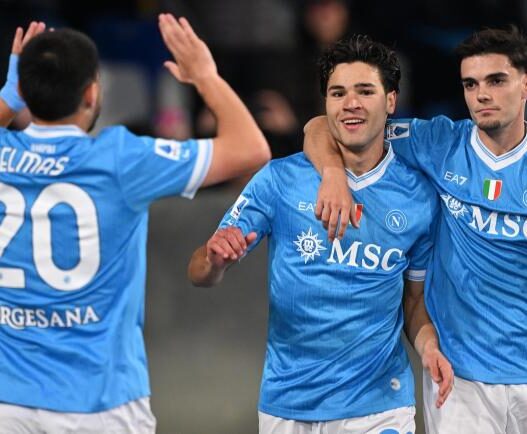 Napoli, rifiutate offerte da 25 milioni per Vergara