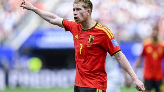 Calciomercato Napoli: nessuna trattativa De Bruyne-Galatasaray, smentite su Esposito