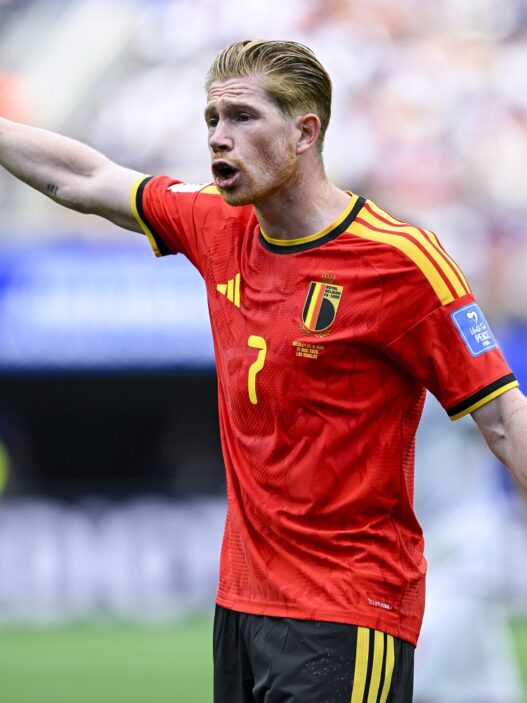 Calciomercato Napoli: nessuna trattativa De Bruyne-Galatasaray, smentite su Esposito