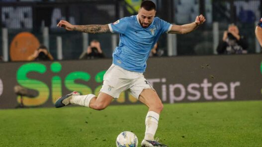 Napoli, trattativa Gila-Lazio: possibile inserimento di Lucca