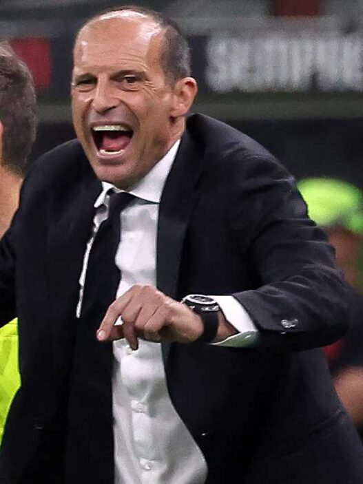 Napoli, Allegri risolve col Milan: via libera alla firma
