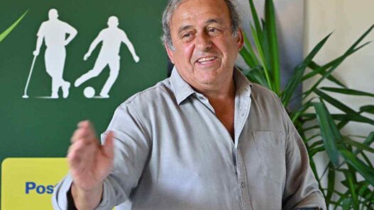 Platini e la frecciata a Maradona: il riferimento alla “Mano de Dios” è lampante