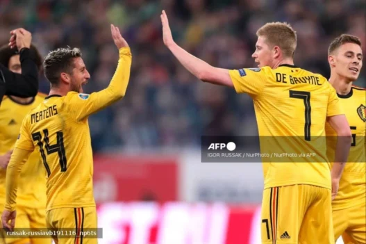 Mertens a De Bruyne: "Resta a Napoli, ti cambia la vita"