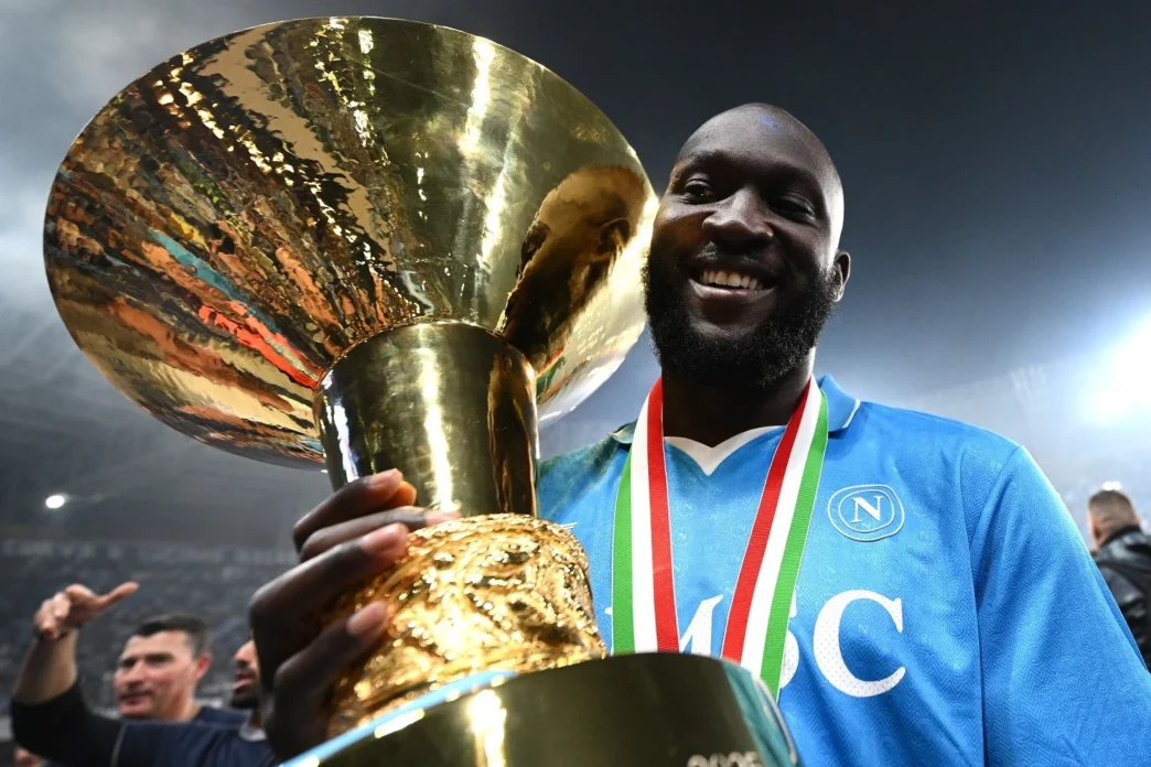 Lukaku al Fenerbahce: visite mediche approfondite prima dell'accordo col Napoli