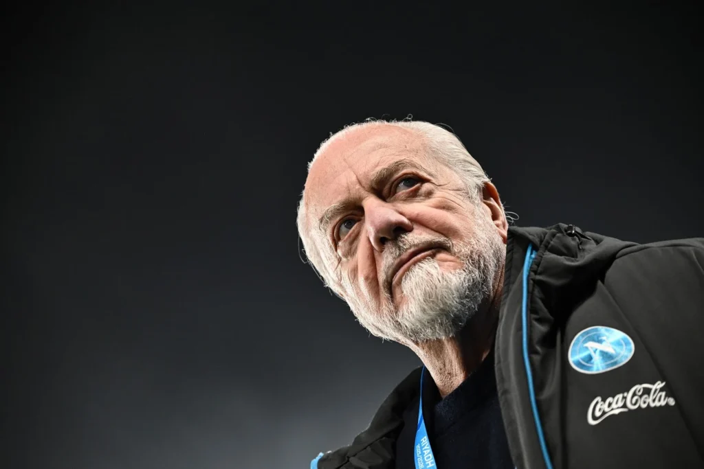 De Laurentiis: "Il Napoli non è in vendita! Preferirei un napoletano ad un americano"