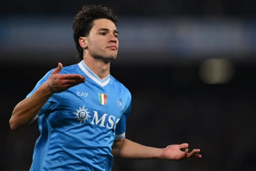 Napoli-Carrarese 1-0, Hojlund porta in vantaggio gli azzurri