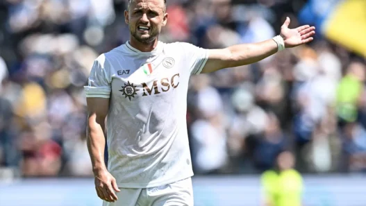 Lobotka, sei settimane di stop per la caviglia