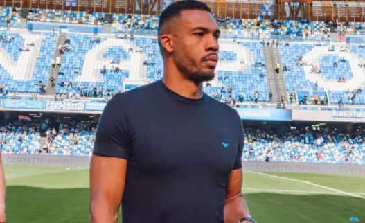 Napoli, l'idea Juan Jesus per l'emergenza difesa