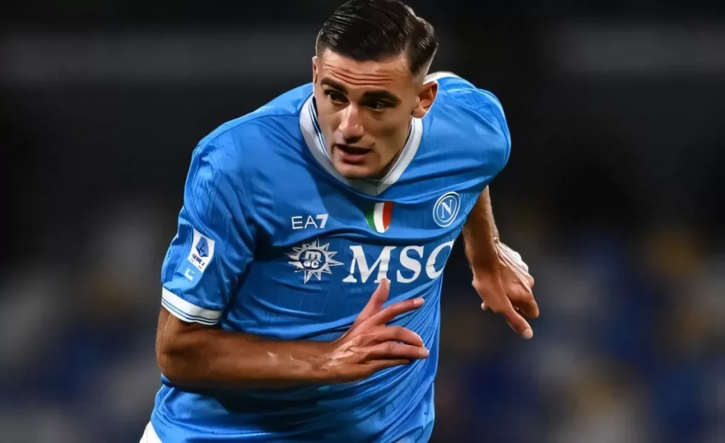 Napoli: Lucca cambia, Favasuli sceglie il 2, Hojlund resta col 19
