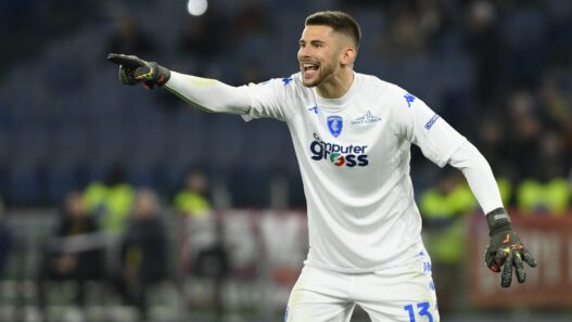 Clamoroso Napoli: inserimento per Vicario, si tenta la beffa all Juve