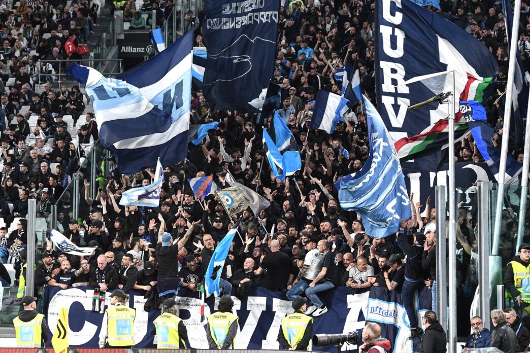 Napoli festeggia 100 anni: maglia celebrativa e evento in piazza