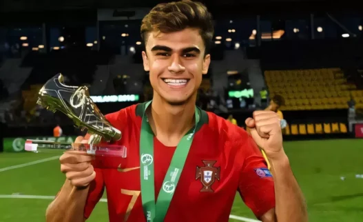 Como: Trincao e Schjelderup nel mirino dopo l'addio di Nico Paz
