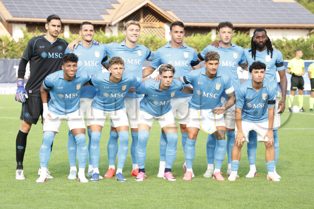 LIVE – Napoli, la presentazione della squadra: gli azzurri sono arrivati sul palco
