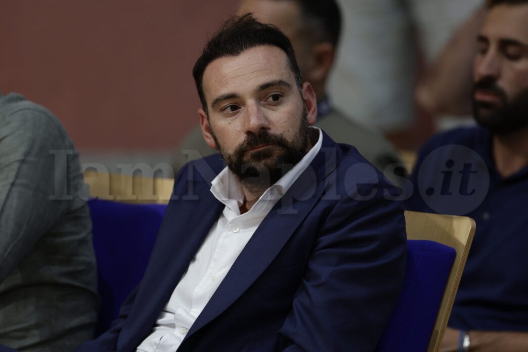 Zeballos, trattativa rinnovo con Boca Juniors: il Napoli attende