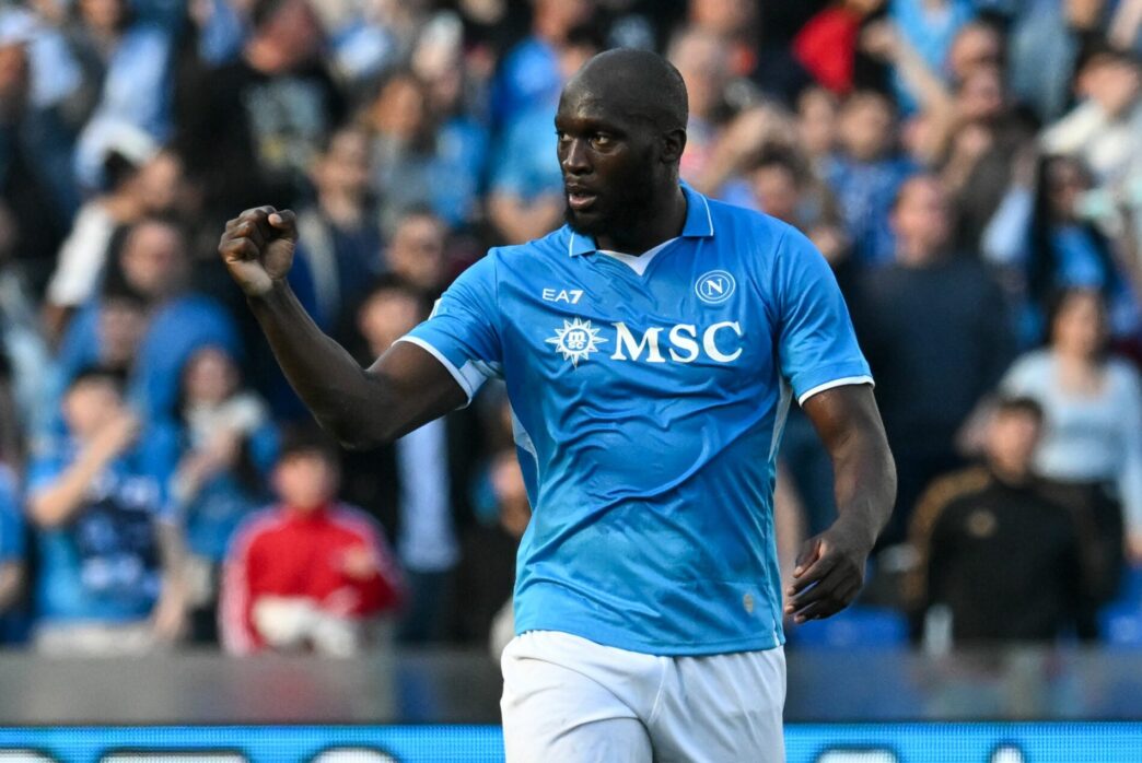 Il Napoli valuta la cessione di Romelu Lukaku per una cifra di circa 15 milioni di euro.