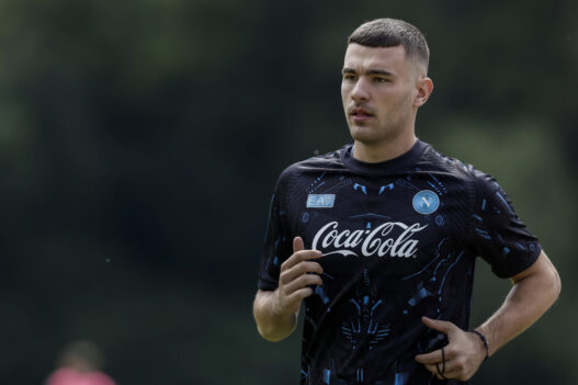 Alessandro Buongiorno sarà operato al ginocchio destro e resterà fuori per almeno due o tre mesi dopo il consulto di Barcellona