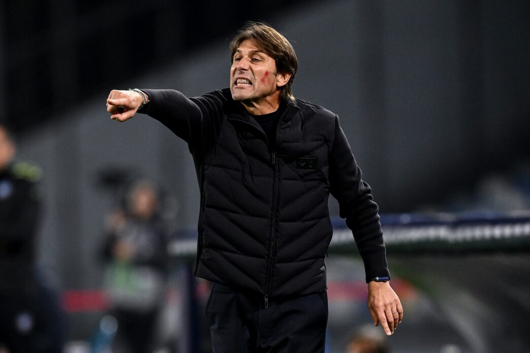 Roberto Mancini è tornato il principale candidato alla guida della Nazionale italiana ma Conte resta in corsa