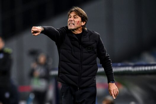 Roberto Mancini è tornato il principale candidato alla guida della Nazionale italiana ma Conte resta in corsa