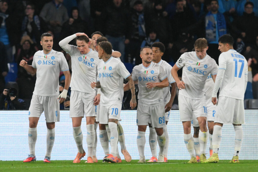 Napoli, De Laurentiis punta sulla continuità: due rinnovi in vista
