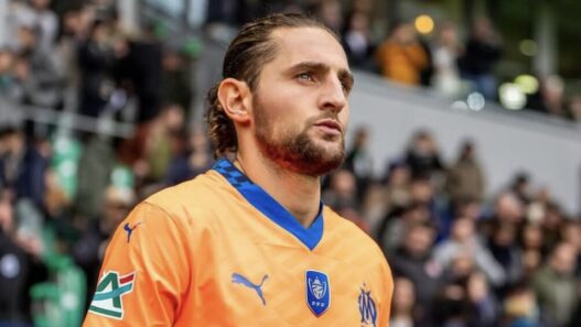 Napoli, Rabiot nel mirino: ma solo dopo una cessione