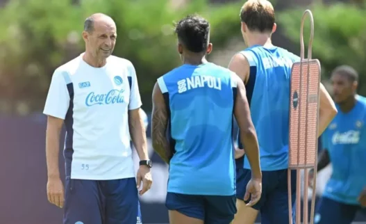 Napoli-Como, Allegri valuta cambi: ballottaggi in difesa e attacco