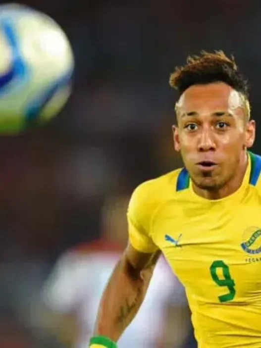 Genoa, sondaggio per Aubameyang: idea bomber per De Rossi