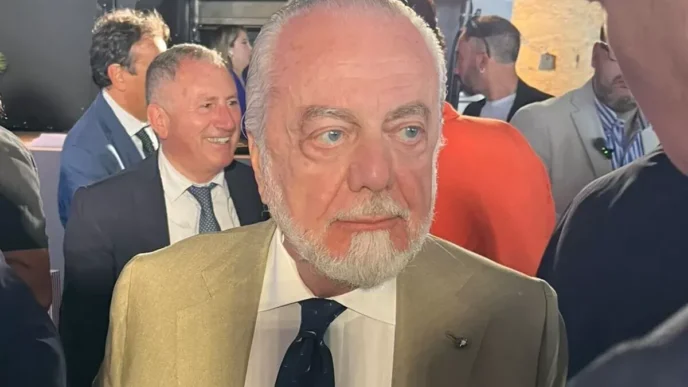 Napoli, scandalo a Firenze: il silenzio di De Laurentiis