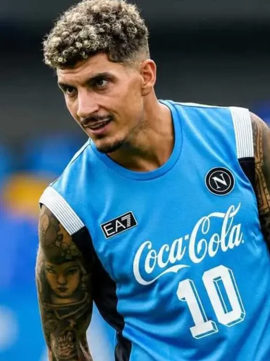 Di Lorenzo guida il Napoli: concentrazione massima per la sfida all'Inter