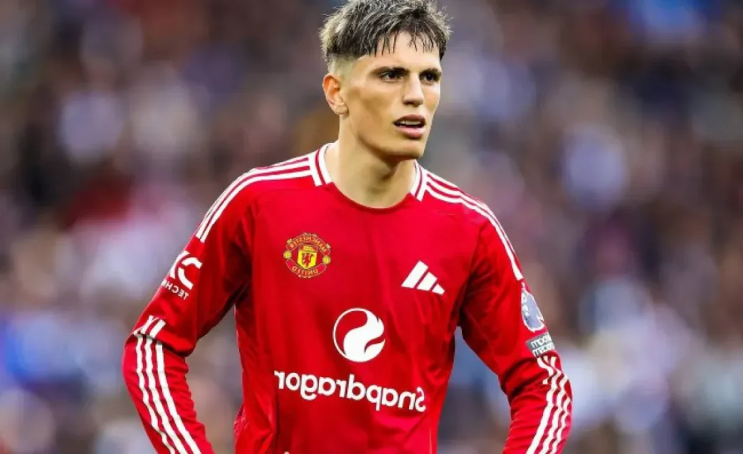 Roma, offerta al Manchester United per Garnacho: prestito con diritto di riscatto
