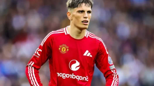 Roma, offerta al Manchester United per Garnacho: prestito con diritto di riscatto