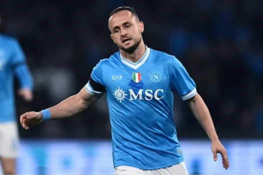 Intrecci di mercato in difesa: Napoli, Juve e Milan si scambiano obiettivi