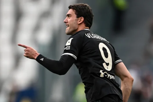 Napoli, l'occasione Vlahovic: un colpo da Champions