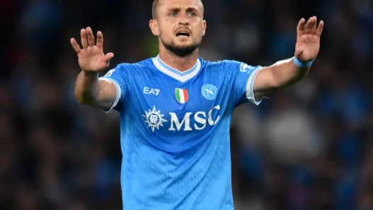 Napoli in vantaggio al Maradona: Lobotka sblocca il match col Bologna