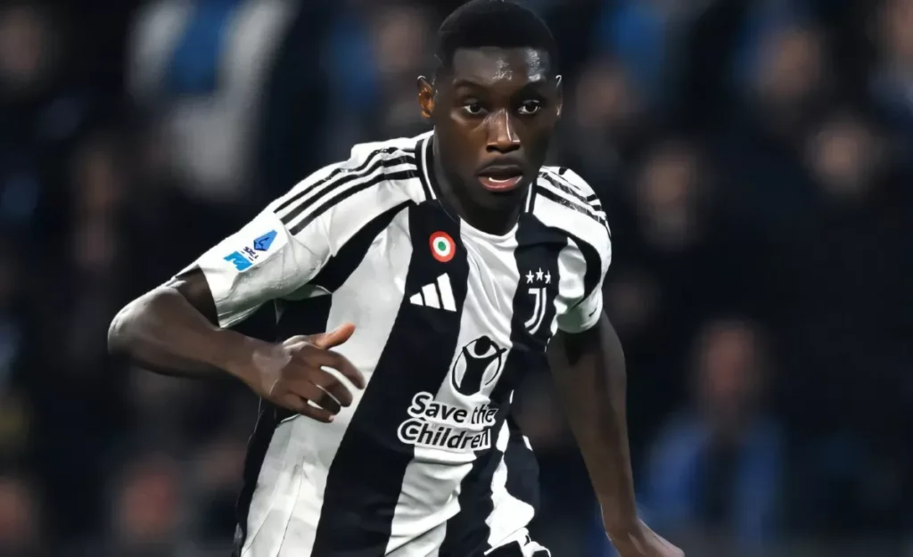 Juventus, Kolo Muani si frattura un dito: intervento chirurgico in vista