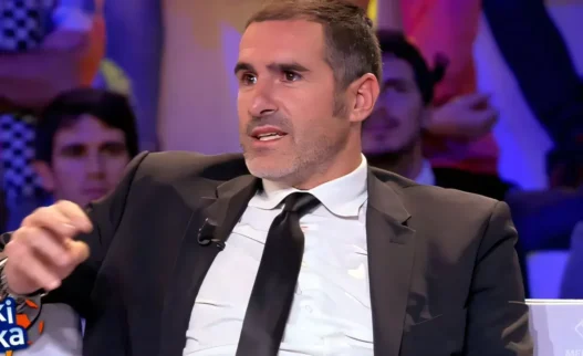 Cristiano Lucarelli nuovo allenatore del Livorno: "Chiamato da Protti"
