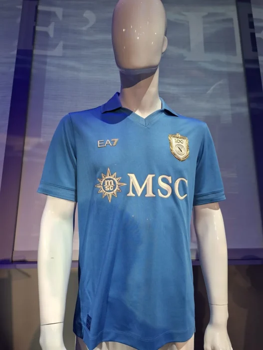 Napoli, svelata la maglia del Centenario: dove e quando acquistarla