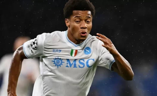 Neres, futuro incerto: il Napoli valuta offerte da 15 milioni