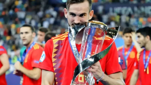 Chi vincerà il Pallone d'Oro? Fabian Ruiz in lizza, l'ex Napoli ha vinto più di tutti