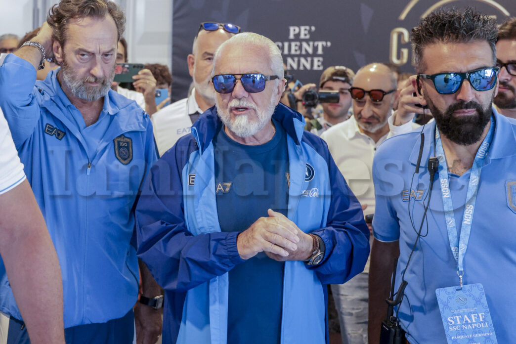 Tensione tra De Laurentiis e ultrà: striscioni o sponsor al Maradona?
