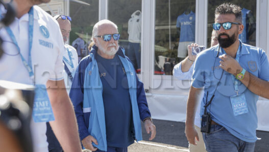 De Laurentiis a Allegri: "Divertiti e fai divertire i napoletani"