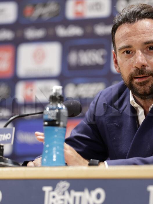 Napoli, Manna sonda il mercato: piace un giovane dal Liverpool