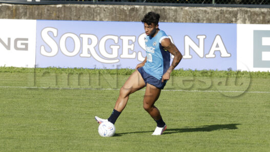 Fantacalcio: Alisson Santos e Neres spostati in attacco, proteste dei fantallenatori