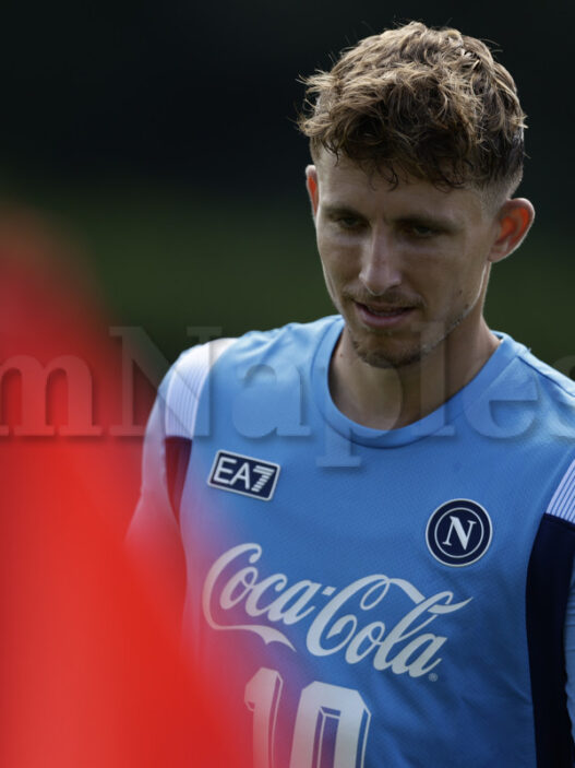 Lindstrom, futuro incerto: Napoli attende offerte, Schalke 04 alla finestra