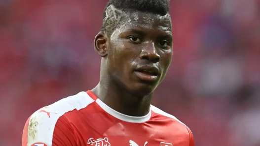 Napoli, duello con il Milan per Embolo: prime mosse