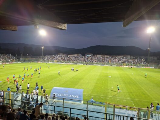 Napoli, goleada contro l'Aris Salonicco: finisce 6-2
